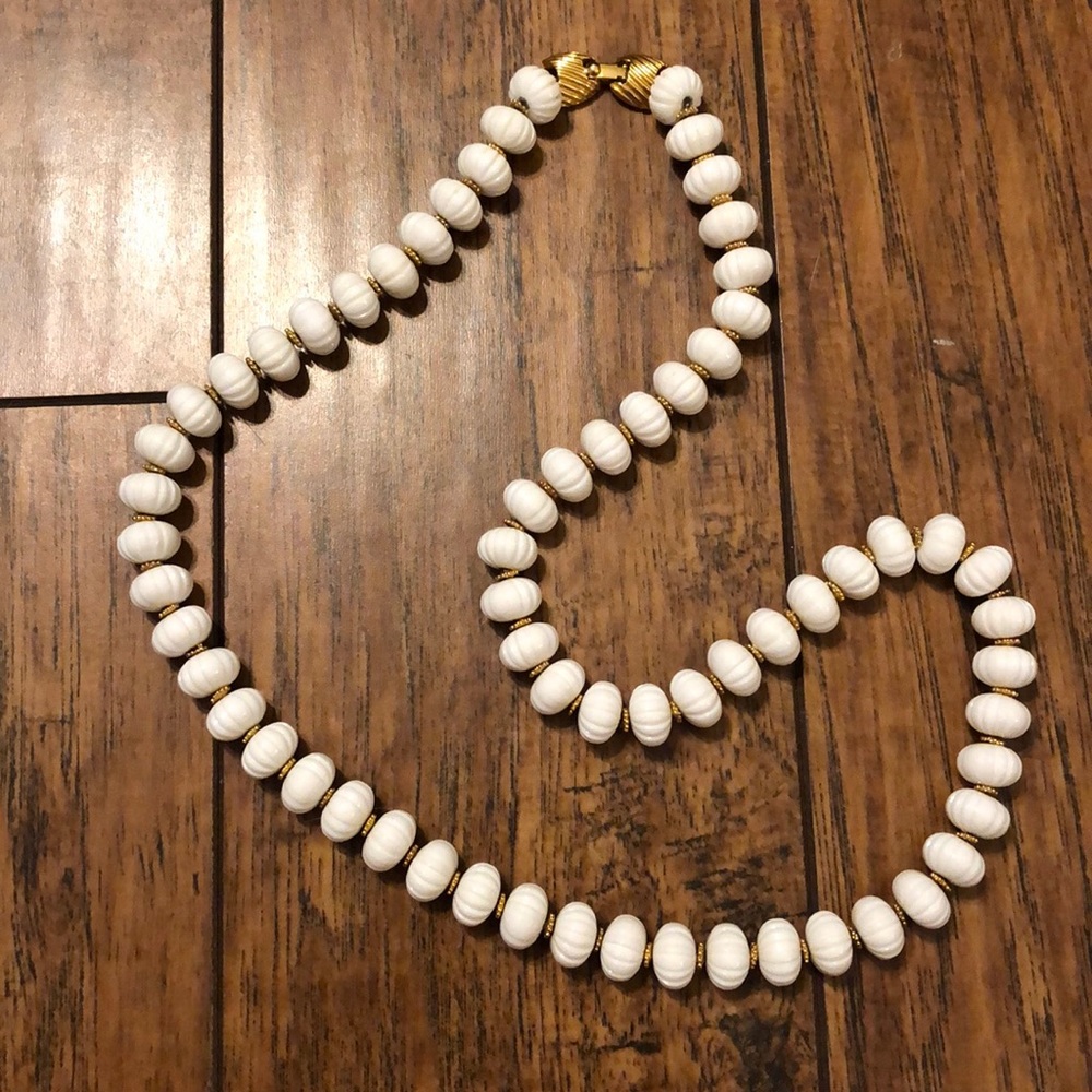 Vintage Monet necklace